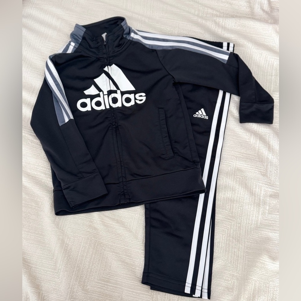 Adidas Classic Black Apparel
